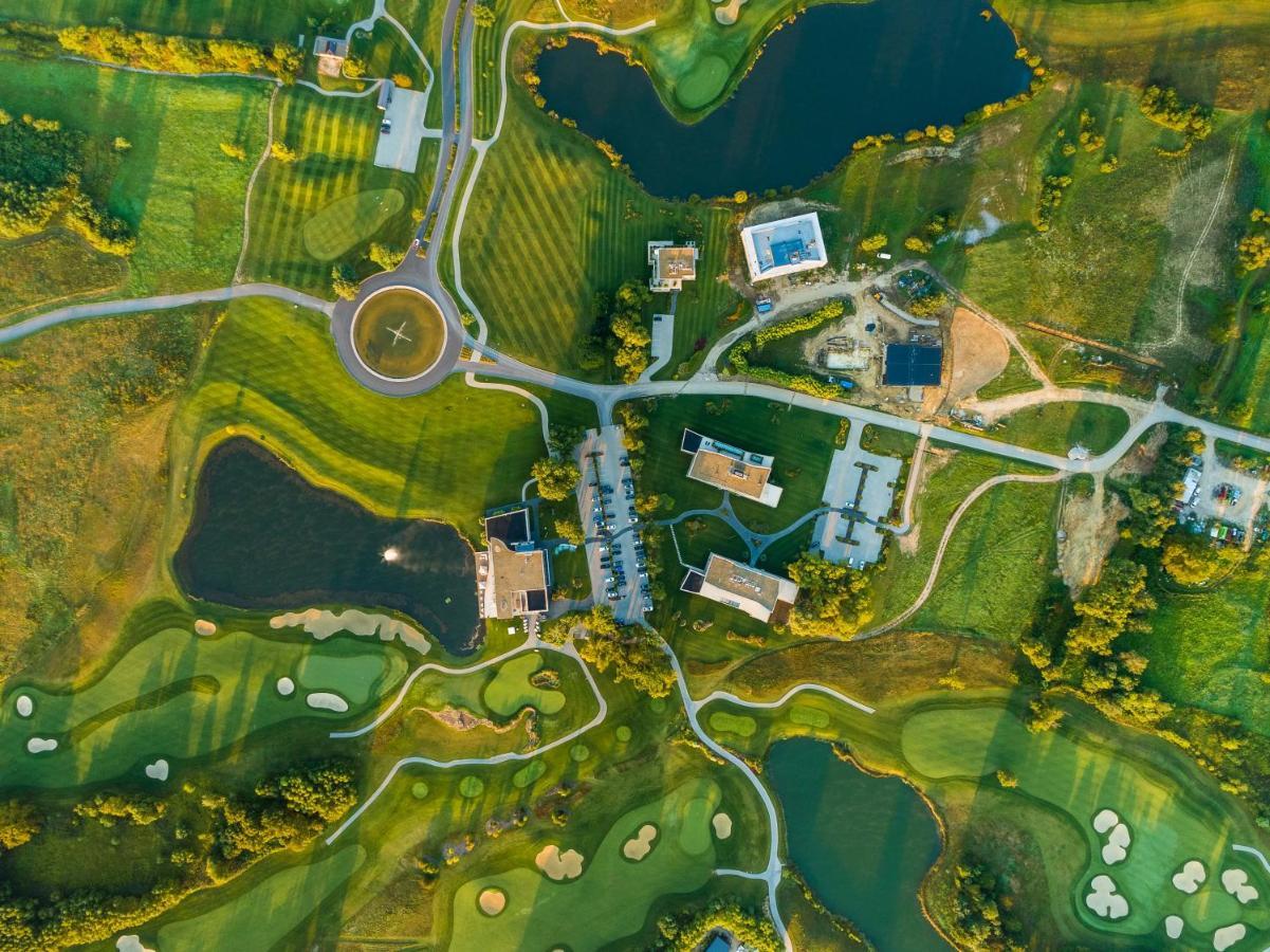 Zala Springs Golf Resort Zalacsány Exterior photo